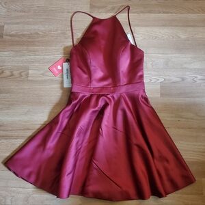 Burgundy short dress
